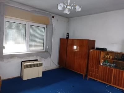 Eladó családi ház Őrbottyán központi részén.0