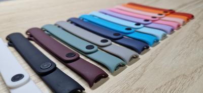 Xiaomi Mi Band 8 és Mi Band 9 színes szilikon pótszíj0