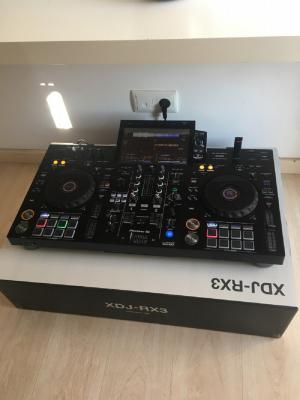 Pioneer DJ XDJ-RX3, Pioneer XDJ XZ, Pioneer CDJ 3000, Pioneer DJM V100